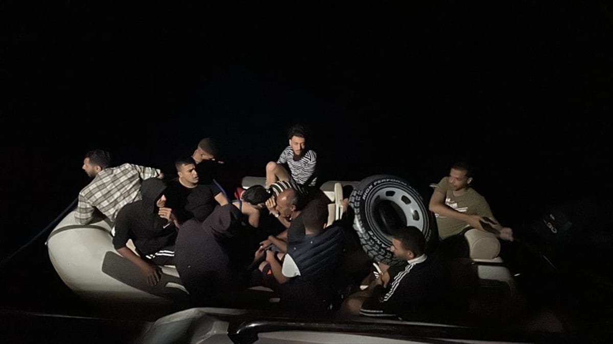 Muğla açıklarında 11 düzensiz göçmen kurtarıldı