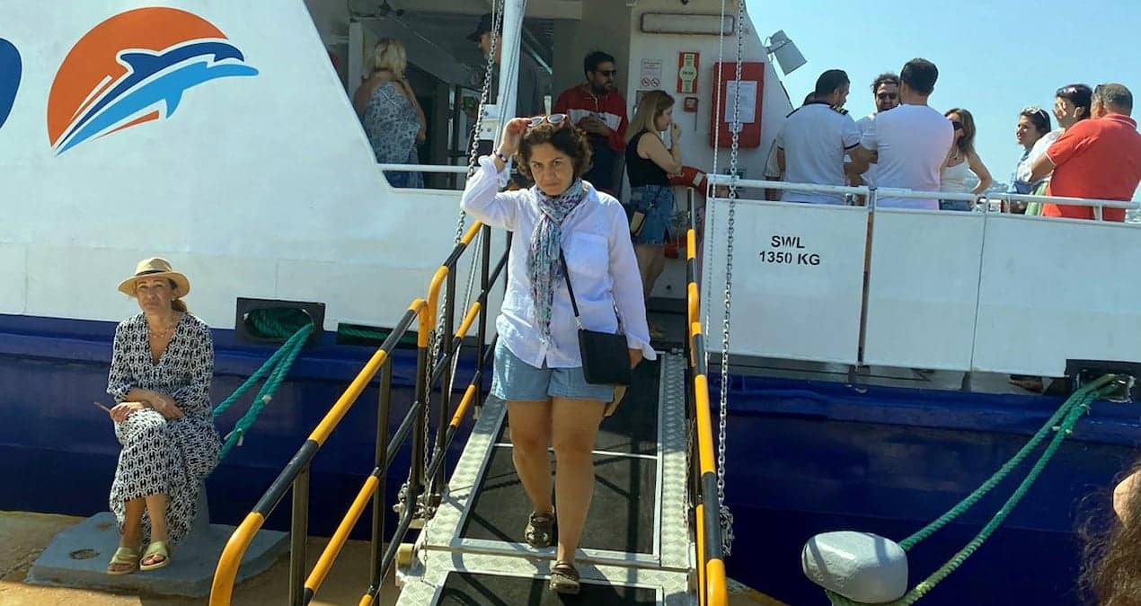 Labros seferi kabus oldu: 100 Türk yolcu geri döndü