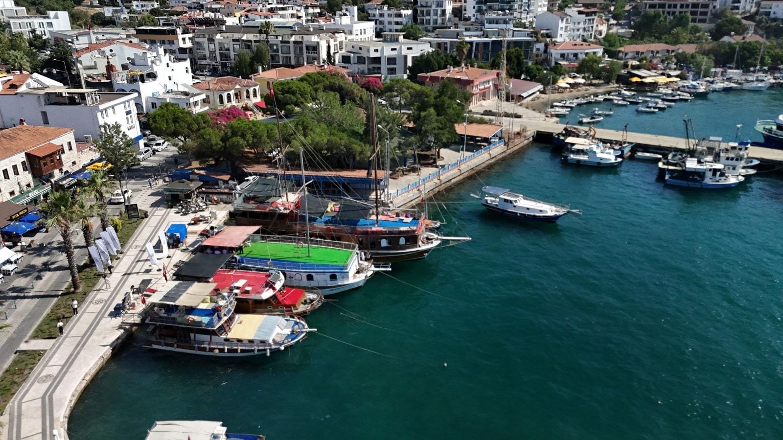 Muğla’da Deniz Ulaşımı Başladı: Güllük-Kıyıkışlacık Arası 25 Dakikaya İniyor