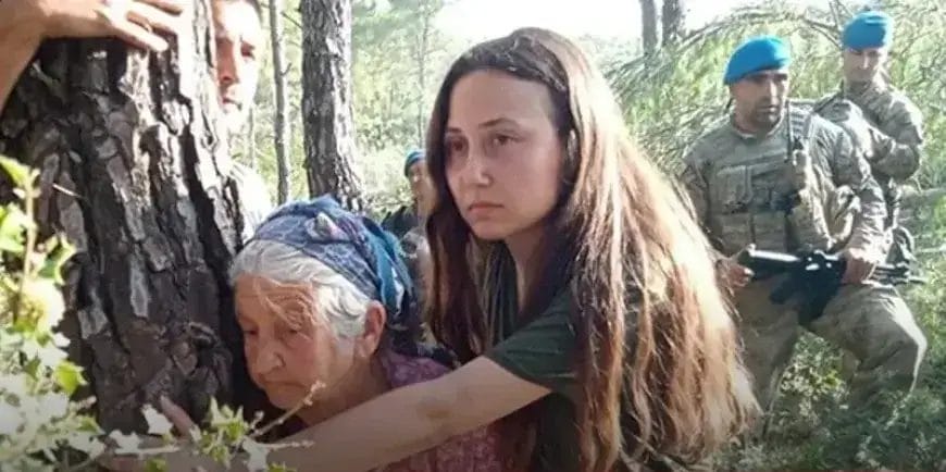 Akbelen’in Sesi Zehra Yıldırım Yaşamını Yitirdi