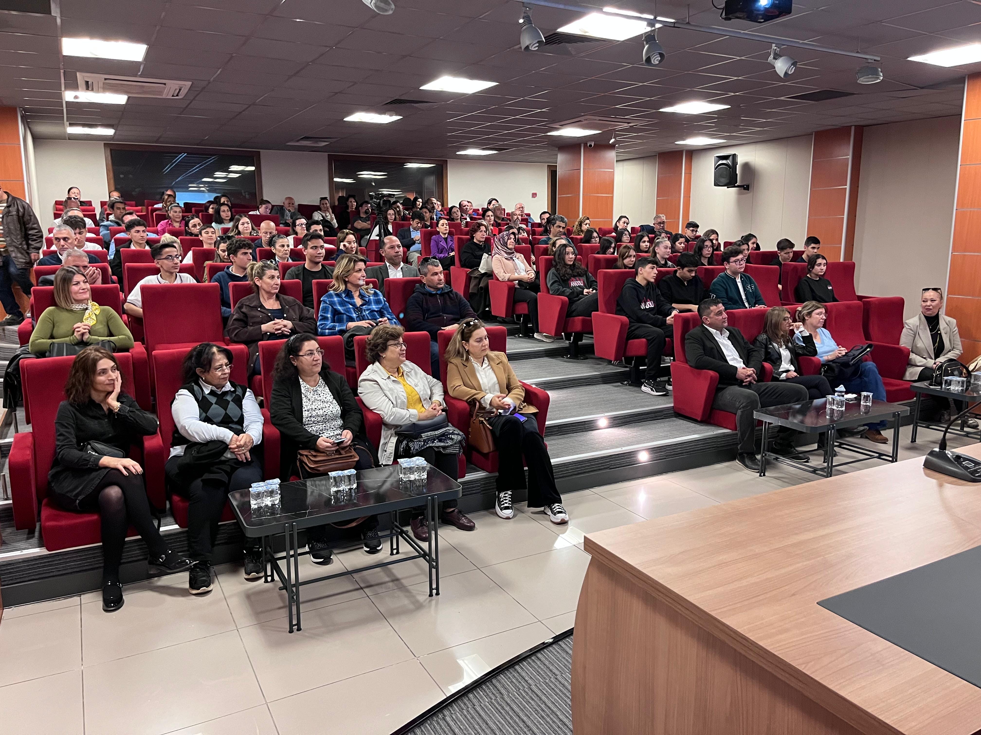 MİTSO’da Ekran Bağımlılığı Ve Siber Zorbalık Konferansı Düzenlendi